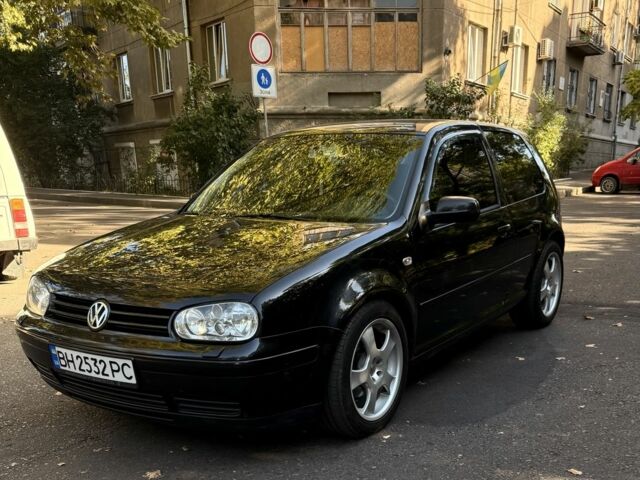 Сірий Фольксваген Гольф, об'ємом двигуна 2 л та пробігом 290 тис. км за 3900 $, фото 1 на Automoto.ua