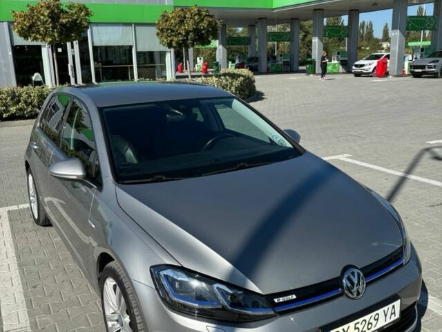 Серый Фольксваген Гольф, объемом двигателя 0 л и пробегом 94 тыс. км за 13700 $, фото 1 на Automoto.ua