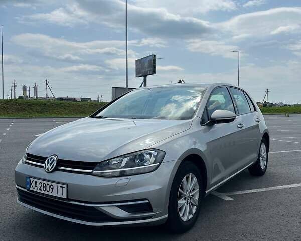 Серый Фольксваген Гольф, объемом двигателя 1.4 л и пробегом 147 тыс. км за 15500 $, фото 1 на Automoto.ua