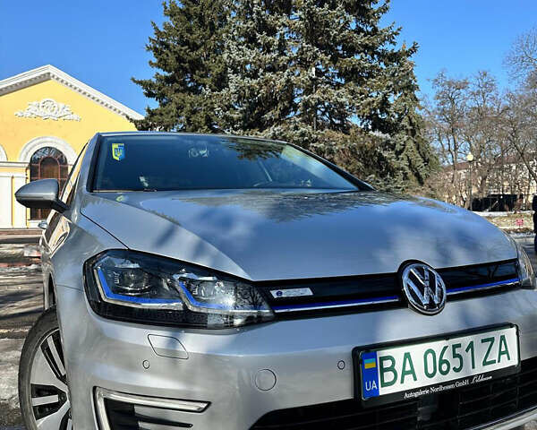 Серый Фольксваген Гольф, объемом двигателя 0 л и пробегом 68 тыс. км за 15500 $, фото 1 на Automoto.ua