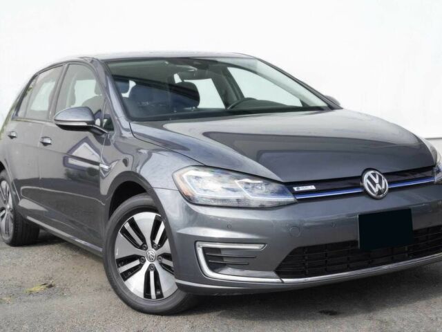 Серый Фольксваген Гольф, объемом двигателя 0 л и пробегом 32 тыс. км за 10000 $, фото 1 на Automoto.ua