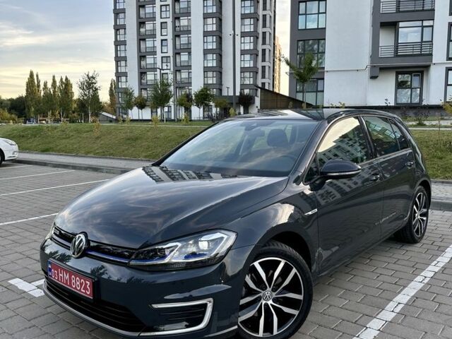 Серый Фольксваген Гольф, объемом двигателя 0 л и пробегом 90 тыс. км за 14200 $, фото 1 на Automoto.ua