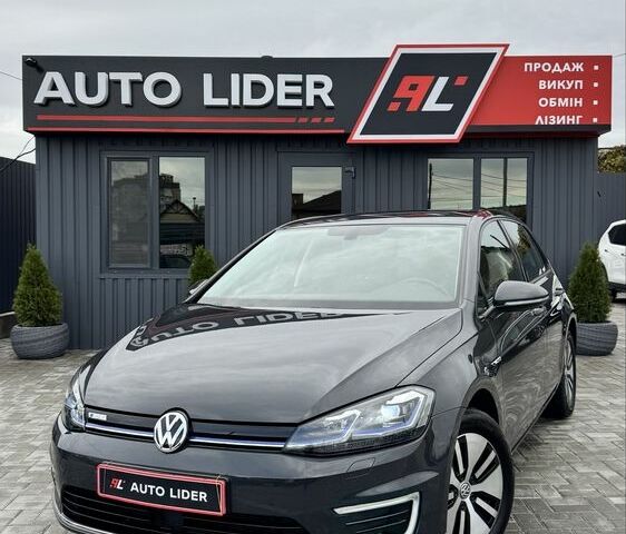 Серый Фольксваген Гольф, объемом двигателя 0 л и пробегом 126 тыс. км за 14400 $, фото 1 на Automoto.ua
