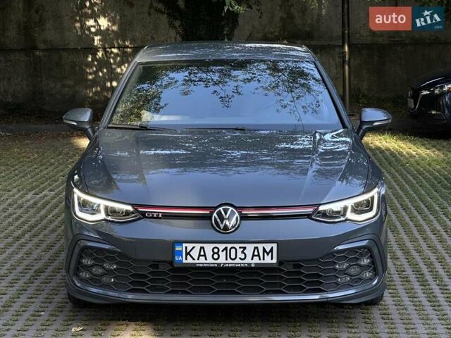 Серый Фольксваген Гольф, объемом двигателя 2 л и пробегом 32 тыс. км за 33000 $, фото 1 на Automoto.ua