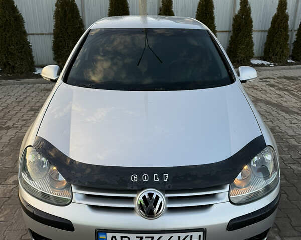 Серый Фольксваген Гольф, объемом двигателя 1.6 л и пробегом 270 тыс. км за 4999 $, фото 1 на Automoto.ua