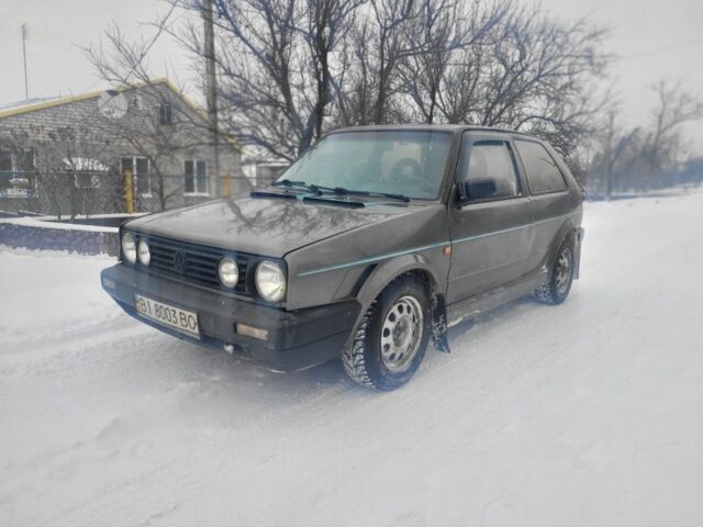 Серый Фольксваген Гольф, объемом двигателя 1.6 л и пробегом 200 тыс. км за 1000 $, фото 1 на Automoto.ua