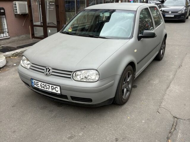 Сірий Фольксваген Гольф, об'ємом двигуна 1.9 л та пробігом 400 тис. км за 3000 $, фото 1 на Automoto.ua