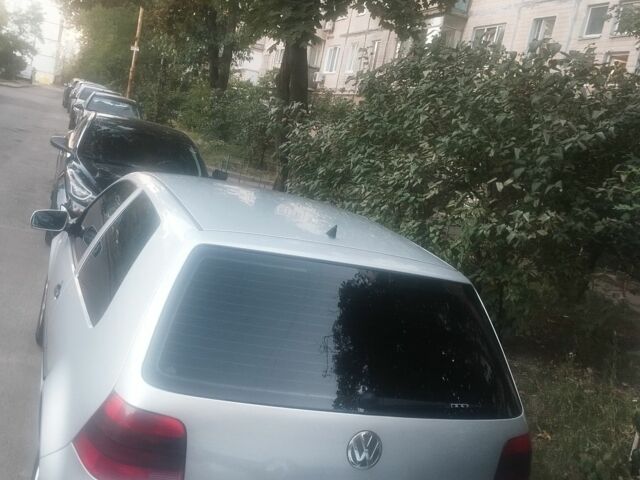 Серый Фольксваген Гольф, объемом двигателя 0 л и пробегом 251 тыс. км за 4500 $, фото 1 на Automoto.ua