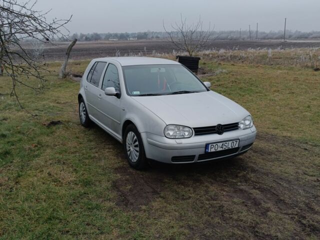 Серый Фольксваген Гольф, объемом двигателя 1.4 л и пробегом 270 тыс. км за 1000 $, фото 1 на Automoto.ua