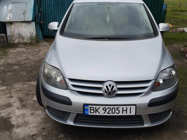 Сірий Фольксваген Гольф, об'ємом двигуна 1.6 л та пробігом 247 тис. км за 5700 $, фото 1 на Automoto.ua