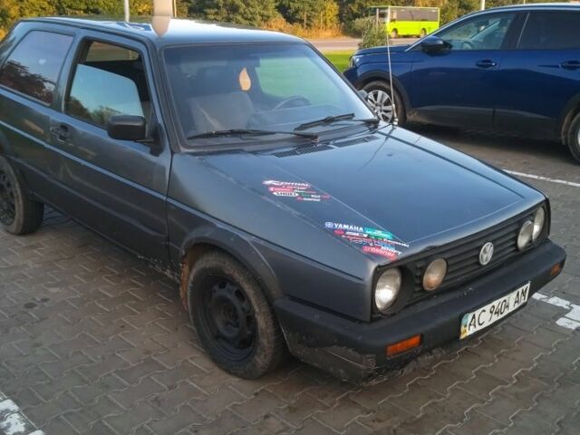 Серый Фольксваген Гольф, объемом двигателя 1 л и пробегом 1000 тыс. км за 924 $, фото 1 на Automoto.ua