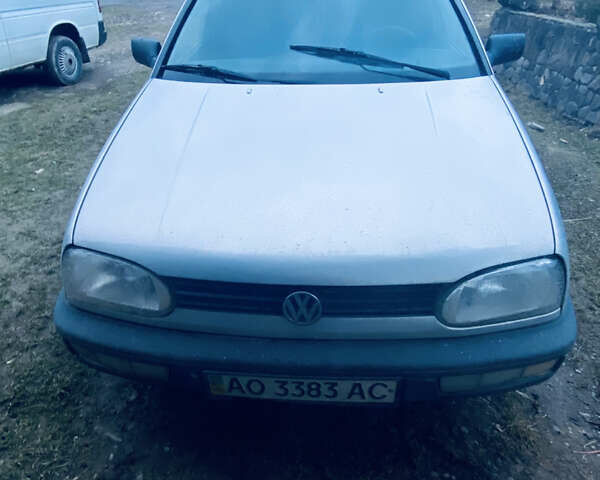 Серый Фольксваген Гольф, объемом двигателя 1.4 л и пробегом 83 тыс. км за 2300 $, фото 1 на Automoto.ua