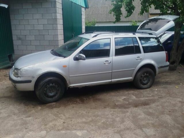 Сірий Фольксваген Гольф, об'ємом двигуна 1.9 л та пробігом 300 тис. км за 950 $, фото 1 на Automoto.ua