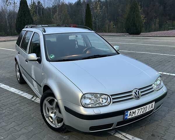 Сірий Фольксваген Гольф, об'ємом двигуна 1.6 л та пробігом 243 тис. км за 4500 $, фото 1 на Automoto.ua