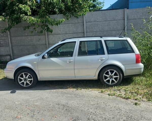 Серый Фольксваген Гольф, объемом двигателя 1.6 л и пробегом 233 тыс. км за 3300 $, фото 1 на Automoto.ua