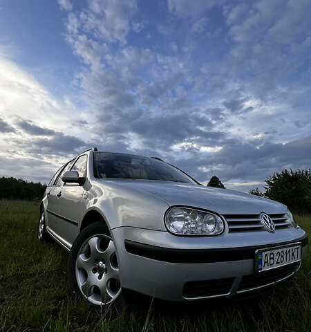Серый Фольксваген Гольф, объемом двигателя 1.6 л и пробегом 261 тыс. км за 4100 $, фото 1 на Automoto.ua