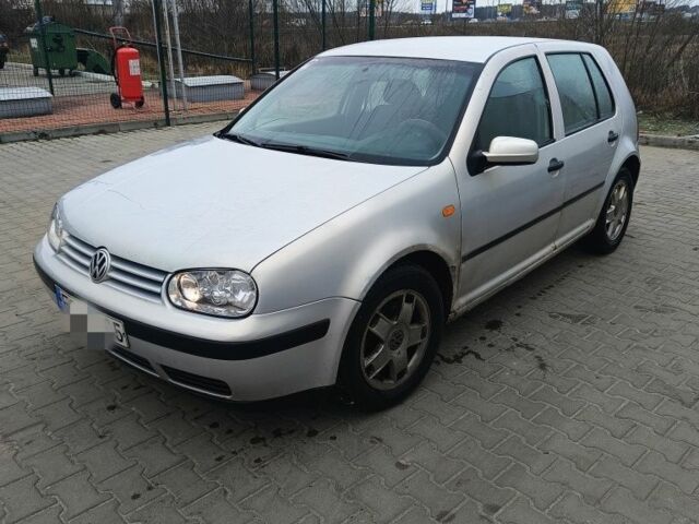 Серый Фольксваген Гольф, объемом двигателя 0 л и пробегом 400 тыс. км за 1000 $, фото 1 на Automoto.ua