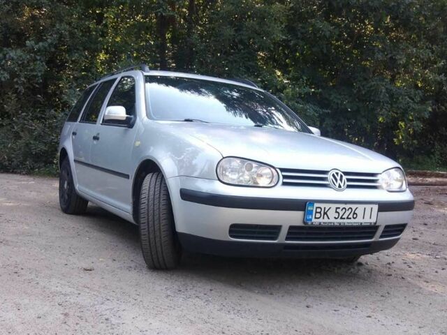 Сірий Фольксваген Гольф, об'ємом двигуна 1.6 л та пробігом 220 тис. км за 3600 $, фото 1 на Automoto.ua