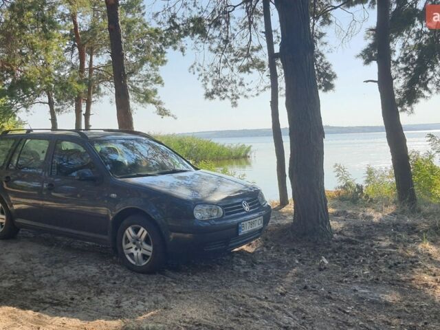 Сірий Фольксваген Гольф, об'ємом двигуна 1.6 л та пробігом 317 тис. км за 3200 $, фото 1 на Automoto.ua