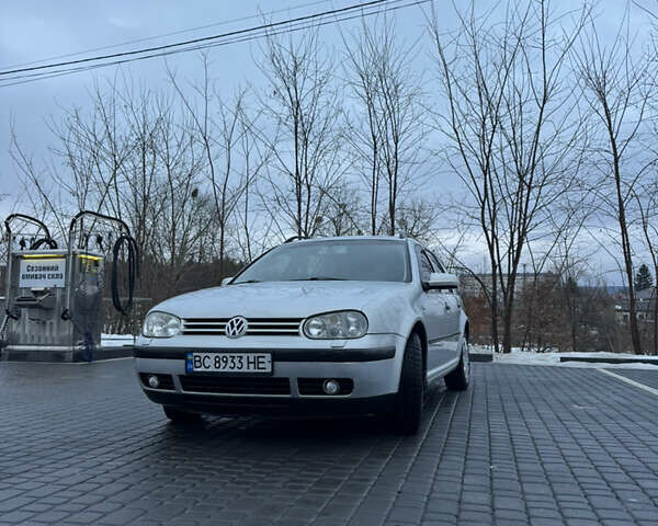 Серый Фольксваген Гольф, объемом двигателя 1.6 л и пробегом 330 тыс. км за 3300 $, фото 1 на Automoto.ua