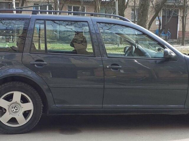 Сірий Фольксваген Гольф, об'ємом двигуна 1.6 л та пробігом 250 тис. км за 5500 $, фото 1 на Automoto.ua