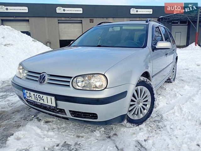 Сірий Фольксваген Гольф, об'ємом двигуна 1.6 л та пробігом 300 тис. км за 3750 $, фото 1 на Automoto.ua