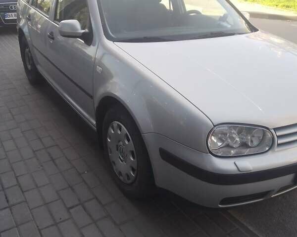 Сірий Фольксваген Гольф, об'ємом двигуна 1.4 л та пробігом 200 тис. км за 4600 $, фото 1 на Automoto.ua