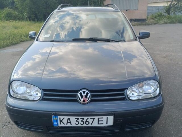 Сірий Фольксваген Гольф, об'ємом двигуна 1.6 л та пробігом 267 тис. км за 3500 $, фото 1 на Automoto.ua