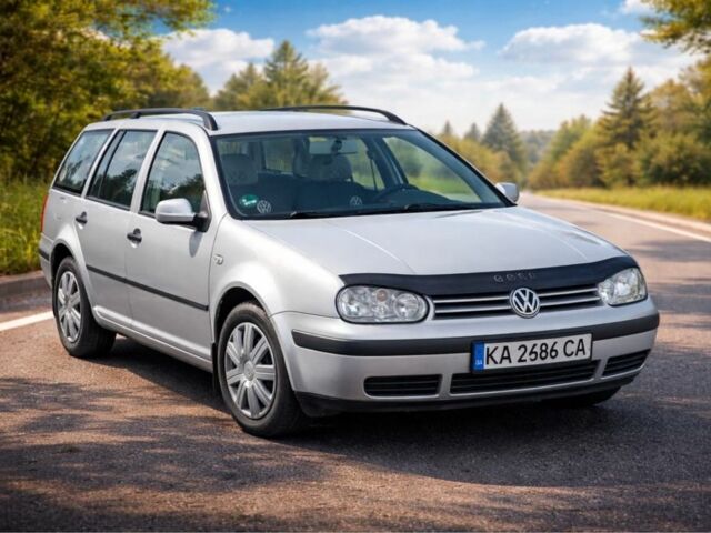 Серый Фольксваген Гольф, объемом двигателя 1.6 л и пробегом 280 тыс. км за 4500 $, фото 1 на Automoto.ua