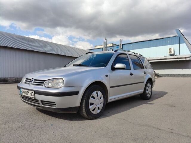 Серый Фольксваген Гольф, объемом двигателя 1.6 л и пробегом 190 тыс. км за 4500 $, фото 1 на Automoto.ua