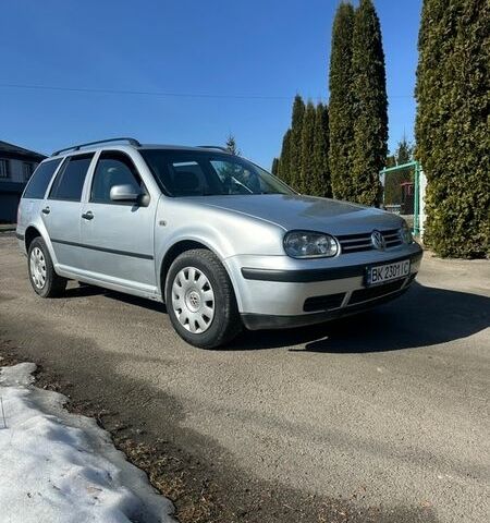 Серый Фольксваген Гольф, объемом двигателя 1.4 л и пробегом 350 тыс. км за 3000 $, фото 1 на Automoto.ua