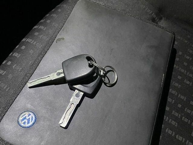 Серый Фольксваген Гольф, объемом двигателя 1.6 л и пробегом 265 тыс. км за 3500 $, фото 1 на Automoto.ua