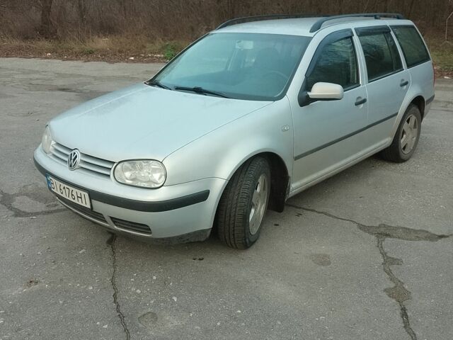 Серый Фольксваген Гольф, объемом двигателя 1.6 л и пробегом 250 тыс. км за 4200 $, фото 1 на Automoto.ua