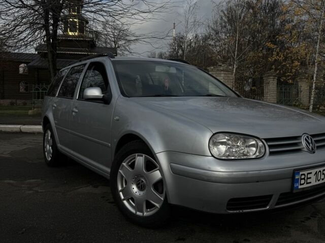 Сірий Фольксваген Гольф, об'ємом двигуна 2 л та пробігом 266 тис. км за 4300 $, фото 1 на Automoto.ua