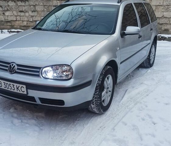 Серый Фольксваген Гольф, объемом двигателя 1.6 л и пробегом 260 тыс. км за 4000 $, фото 1 на Automoto.ua