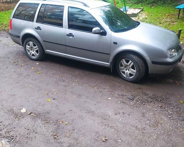 Серый Фольксваген Гольф, объемом двигателя 1.6 л и пробегом 240 тыс. км за 4000 $, фото 1 на Automoto.ua