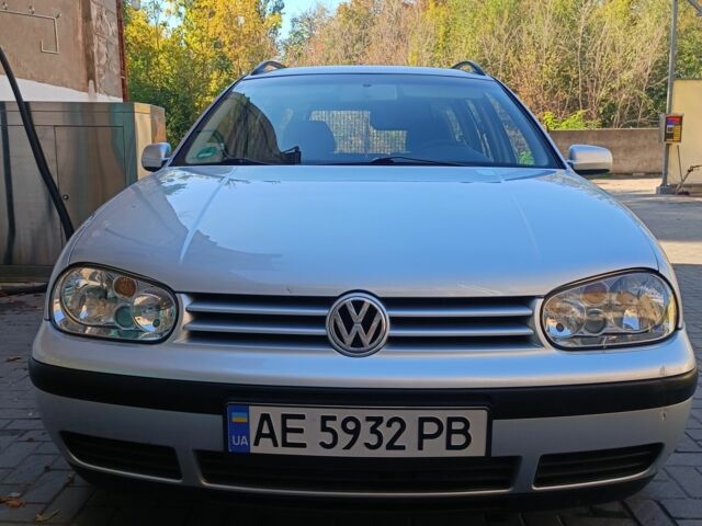 Серый Фольксваген Гольф, объемом двигателя 1.6 л и пробегом 210 тыс. км за 4700 $, фото 1 на Automoto.ua