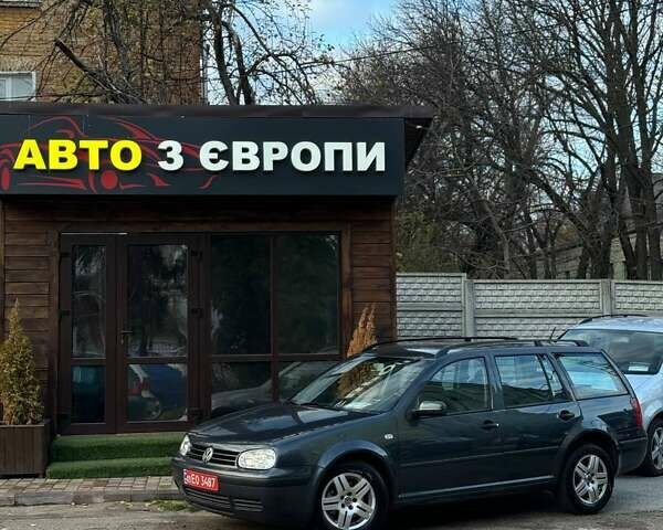 Серый Фольксваген Гольф, объемом двигателя 1.6 л и пробегом 263 тыс. км за 4700 $, фото 1 на Automoto.ua