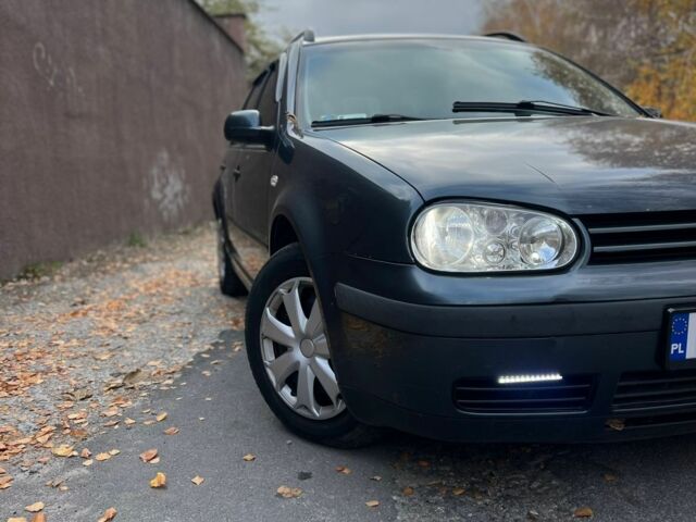 Серый Фольксваген Гольф, объемом двигателя 1.9 л и пробегом 334 тыс. км за 2800 $, фото 1 на Automoto.ua