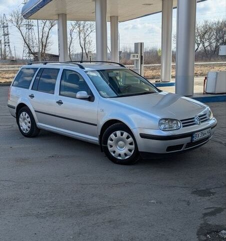 Сірий Фольксваген Гольф, об'ємом двигуна 1.39 л та пробігом 167 тис. км за 4000 $, фото 1 на Automoto.ua