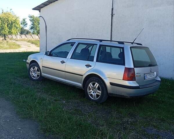 Серый Фольксваген Гольф, объемом двигателя 1.6 л и пробегом 255 тыс. км за 4200 $, фото 1 на Automoto.ua