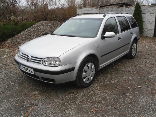 Сірий Фольксваген Гольф, об'ємом двигуна 1.6 л та пробігом 200 тис. км за 3500 $, фото 1 на Automoto.ua