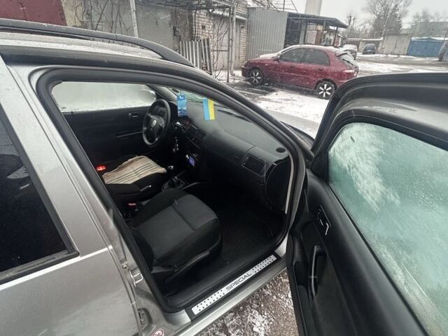 Серый Фольксваген Гольф, объемом двигателя 1.4 л и пробегом 0 тыс. км за 3900 $, фото 1 на Automoto.ua