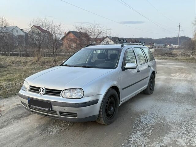 Серый Фольксваген Гольф, объемом двигателя 1.9 л и пробегом 300 тыс. км за 1600 $, фото 1 на Automoto.ua