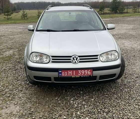 Серый Фольксваген Гольф, объемом двигателя 1.6 л и пробегом 188 тыс. км за 4800 $, фото 1 на Automoto.ua