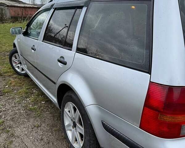 Серый Фольксваген Гольф, объемом двигателя 1.6 л и пробегом 237 тыс. км за 3700 $, фото 1 на Automoto.ua