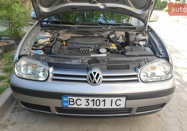 Сірий Фольксваген Гольф, об'ємом двигуна 1.39 л та пробігом 342 тис. км за 4200 $, фото 1 на Automoto.ua