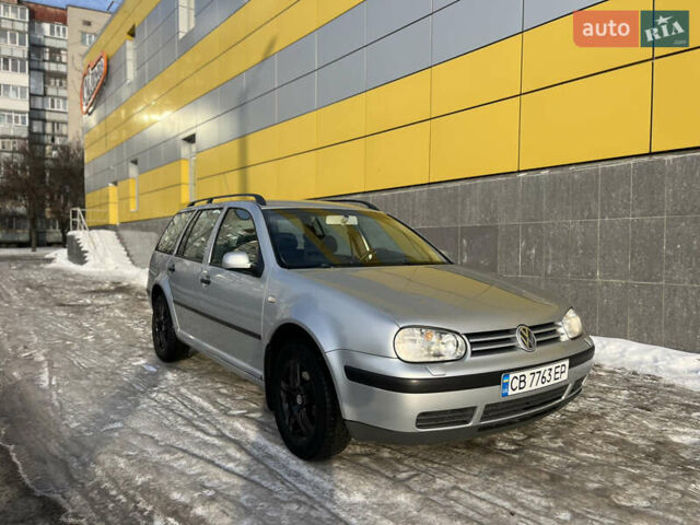 Серый Фольксваген Гольф, объемом двигателя 2 л и пробегом 292 тыс. км за 4200 $, фото 1 на Automoto.ua