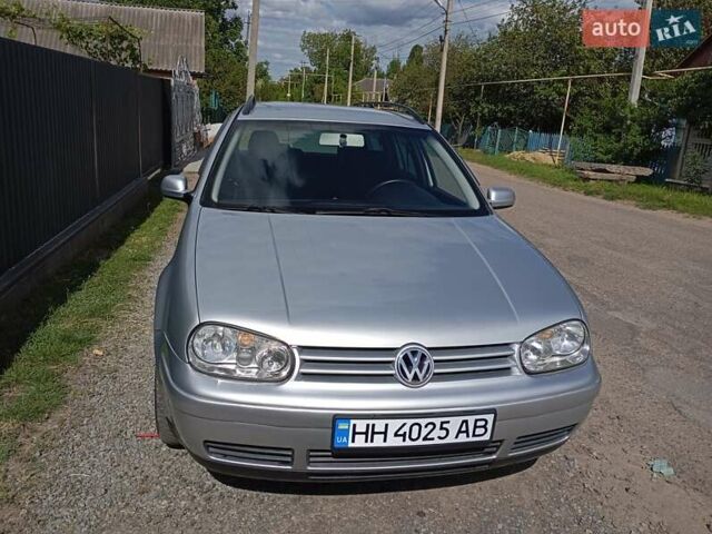 Сірий Фольксваген Гольф, об'ємом двигуна 1.6 л та пробігом 270 тис. км за 4300 $, фото 1 на Automoto.ua