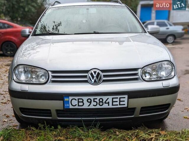 Серый Фольксваген Гольф, объемом двигателя 1.6 л и пробегом 261 тыс. км за 4950 $, фото 1 на Automoto.ua
